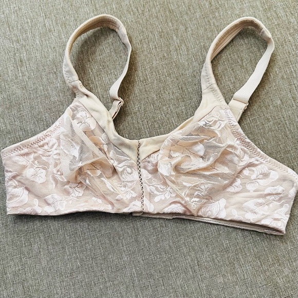 Wacoal Other - Wacoal Women’s Awareness Wire- Free Bra